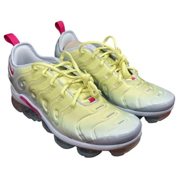 Women’s Nike Air Vapormax plus. Blue tint/fireberry. Size 11.5W. - Picture 4 of 12